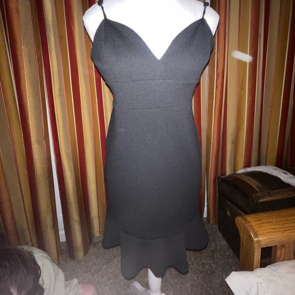 Party dress - Picture 1 of 3